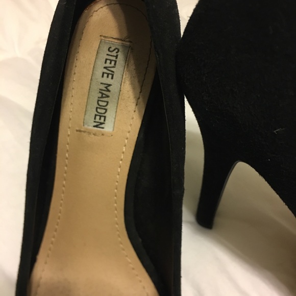 Steve Madden black suede pumps - Picture 4 of 4